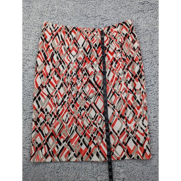 Kasper Knee Length Pencil Skirt Womens 10 Colorful Artsy Lightweight Stretch - Picture 13 of 15
